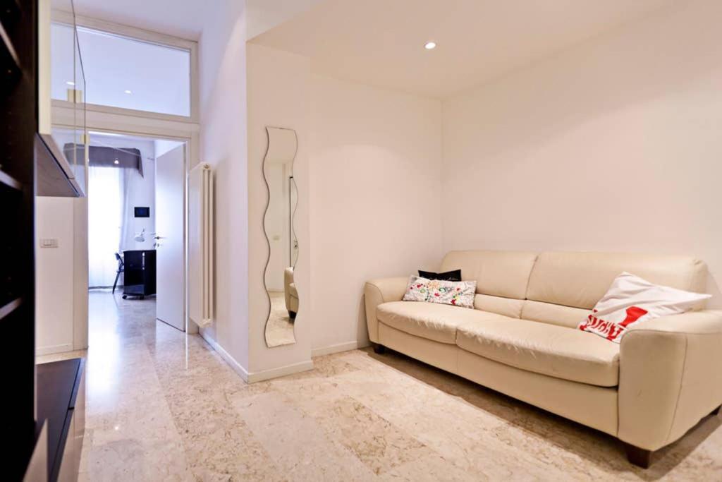 Appartamento Milan Downtown - The Flat Esterno foto